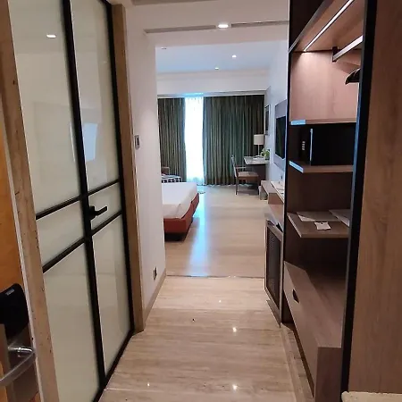 Mirage Hotel, International Airport Hotel Mumbai