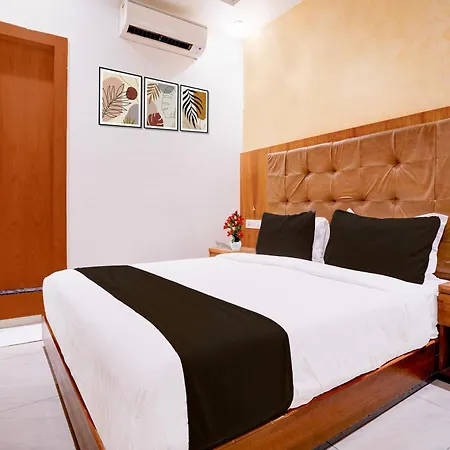 Super Townhouse Oak Times Square Le Western 3*