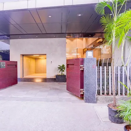 Super Townhouse Oak Times Square Le Western Hotel