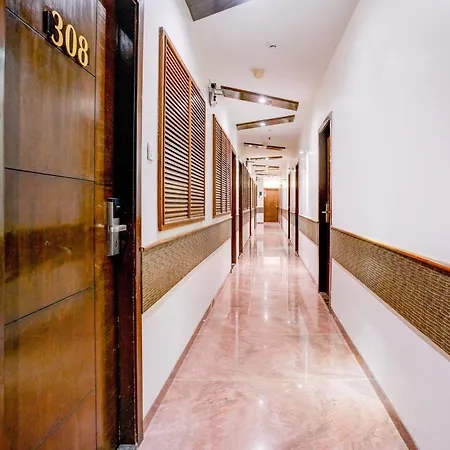 Super Townhouse Oak Times Square Le Western 3*