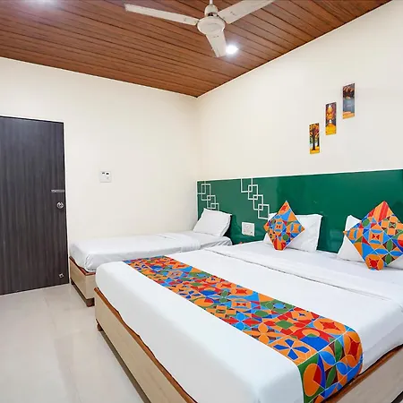 Hotel Via Kailash Park 2*