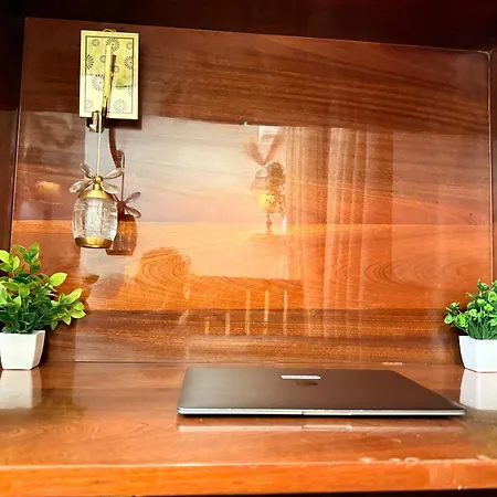 1bhk Modern Cozy Flat At Prime Location Livin Cove * Mumbai
