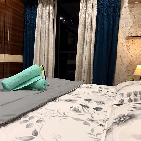 1bhk Modern Cozy Flat At Prime Location Livin Cove