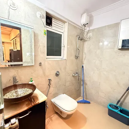 1bhk Modern Cozy Flat At Prime Location Livin Cove *