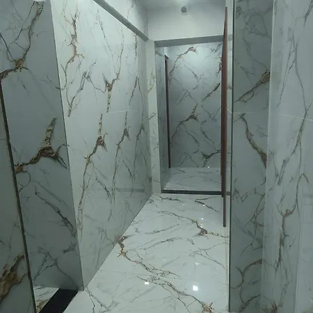 Samrat Palace 2 Hotel 3*