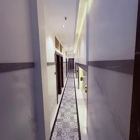 Hotel Rich *