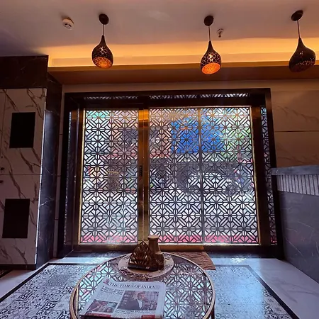 Rich Mumbai