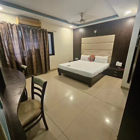 Hotel Prime Addore Palacee - Near Airport , Visa Consultant , Jio World Convention Centre Bkc Mumbai
