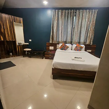 Hotel Prime Addore Palacee - Near Airport , Visa Consultant , Jio World Convention Centre Bkc
