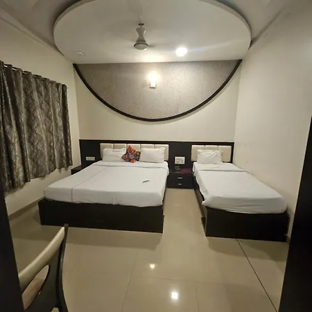 Prime Addore Palacee - Near Airport , Visa Consultant , Jio World Convention Centre Bkc