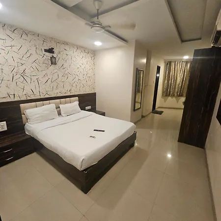 Hotel Prime Addore Palacee - Near Airport , Visa Consultant , Jio World Convention Centre Bkc Mumbai