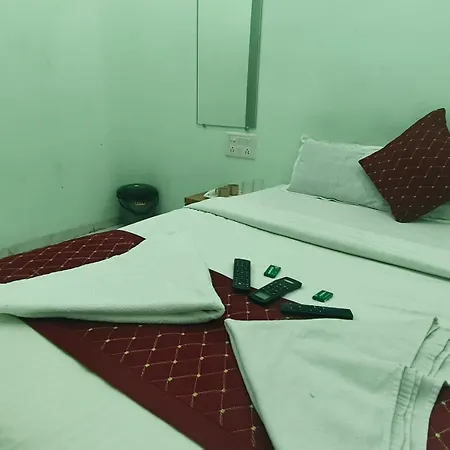 Smooth Checkin By Sea Rose - 2* Mumbai
