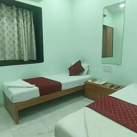 Smooth Checkin By Sea Rose - 2* Mumbai