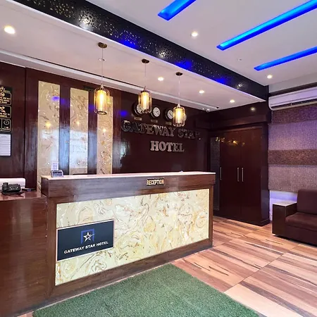 Gateway Star Hotel 3*