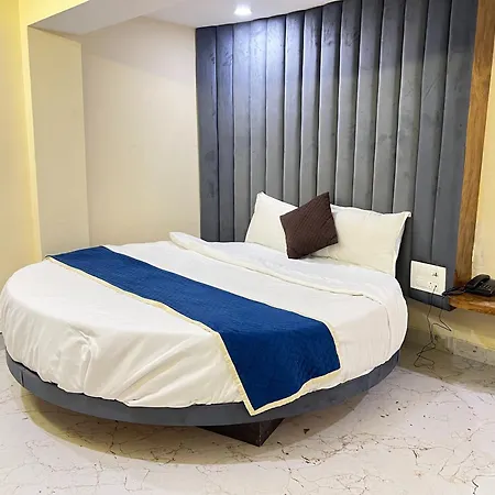 Crystal Castle Goregaon West Link Road,