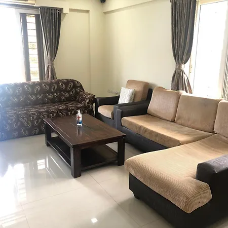 Treat Homes Service In Bkc Siddhant 401 Homestay