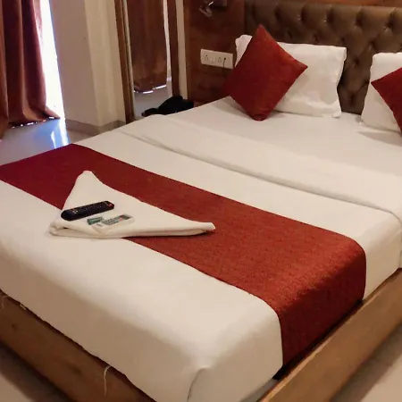 Grandeur By Avion Palace Near T2 International Airport Apartment