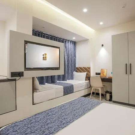 Hotel Rich *