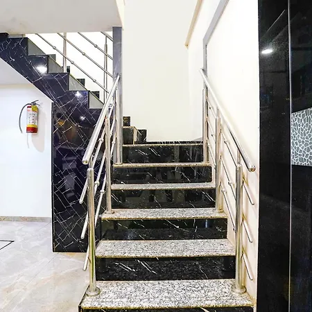 Fabhotel Bkc Anex 2*
