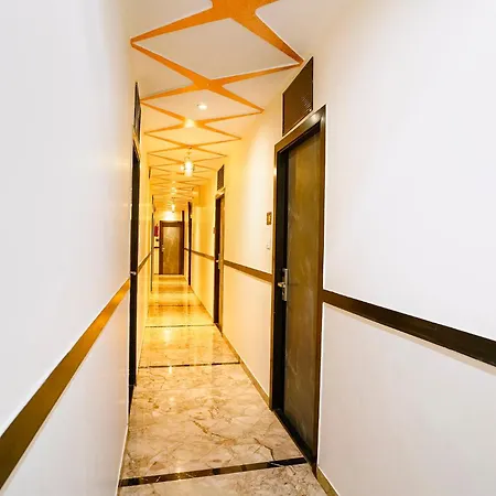 Fabhotel Bkc Anex Hotel