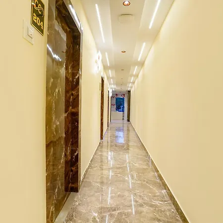 Crystal By Glitz Hotel
