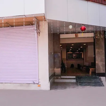 Townhouse Nandiwali Bus Terminal Hotel 3*