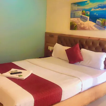 Grandeur-near International Airport