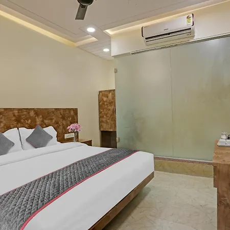 O Kiwi International 4* Mumbai