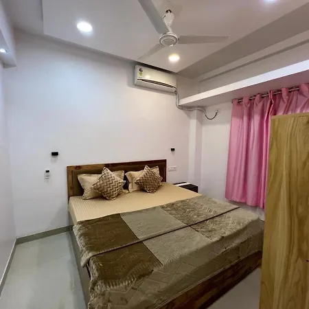 1bhk Goregaon West - Garden View Apartment