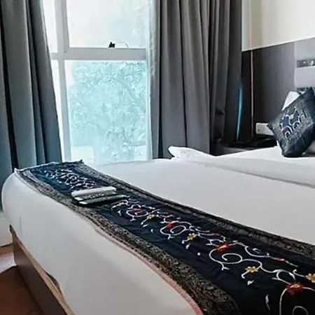 Fabhotel Freedom International