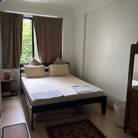 Serene In Chuim Near Carter Road Apartment Mumbai