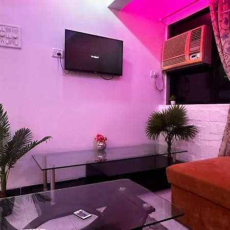 Apartment In Oshiwara Andheri #01 *