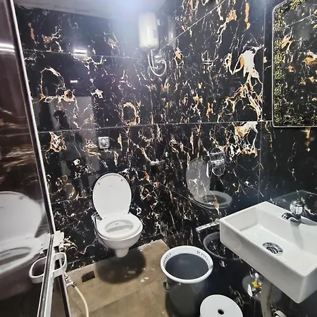 Guest house Sr Residency Mumbai