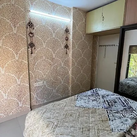 Entire Flat In Andheri West #08