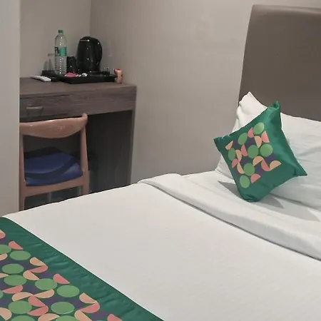 Shine Hospitality Boutique Hotel 3*