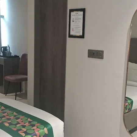 Shine Hospitality Boutique 3*