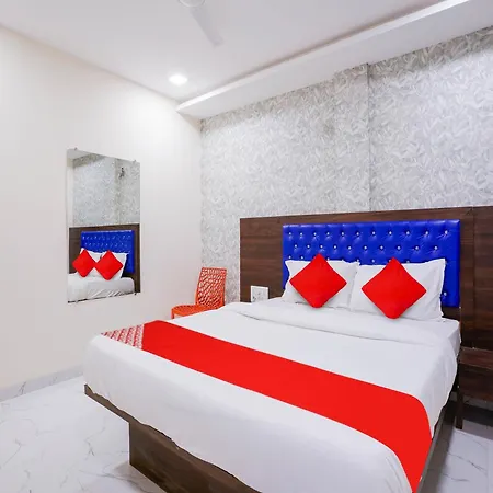Hotel O King Residency Near Bharat Talkies 4*