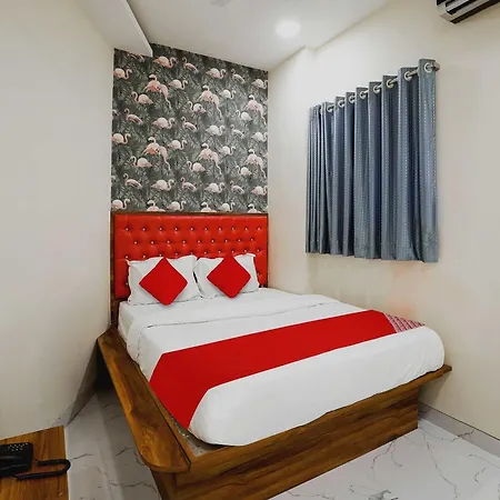 O King Residency Near Bharat Talkies 4*