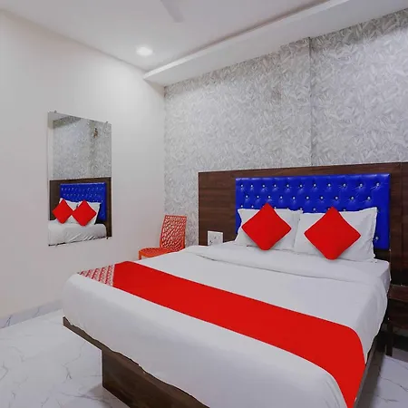O King Residency Near Bharat Talkies Hotel 4*