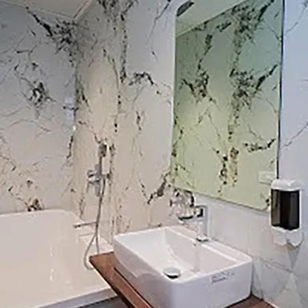 Hotel Fabhotel Ascent Star - Nr Phoenix Mall Kurla 3*