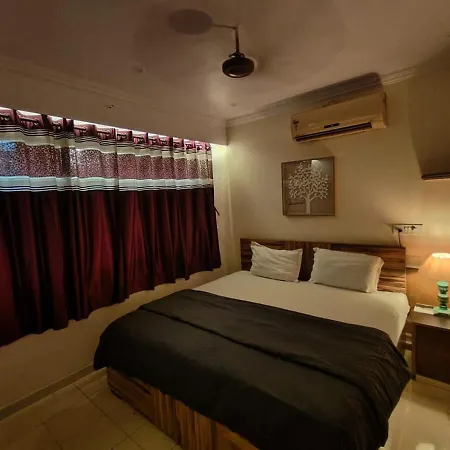 Cozy 1bhk Andheri