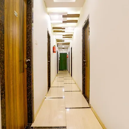 Hotel Via Amfahh - Nr-kokilaben Hospital *