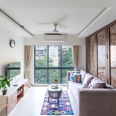 Cozy, Upscale 1 Bhk Near Bkc *