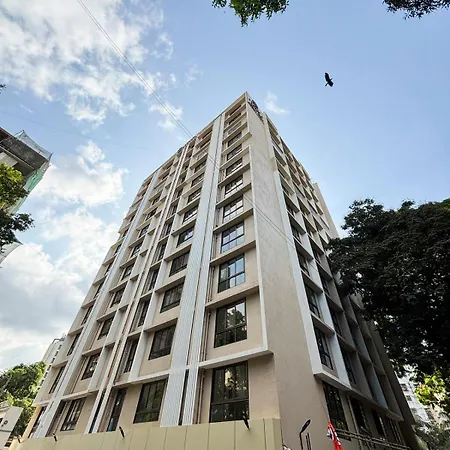 Breezy, Bright, Upper Floor 2bhk Nr Bkc & Airport Mumbai