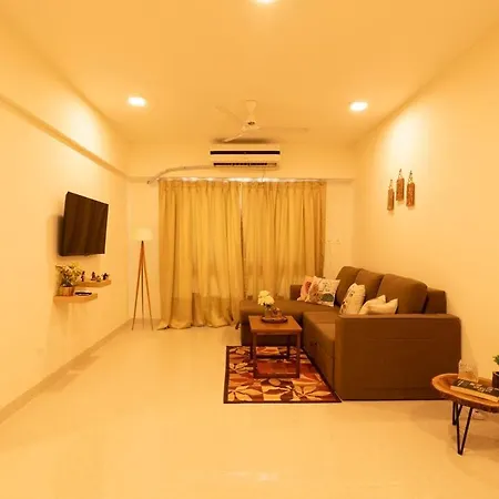 Breezy, Bright, Upper Floor 2bhk Nr Bkc & Airport