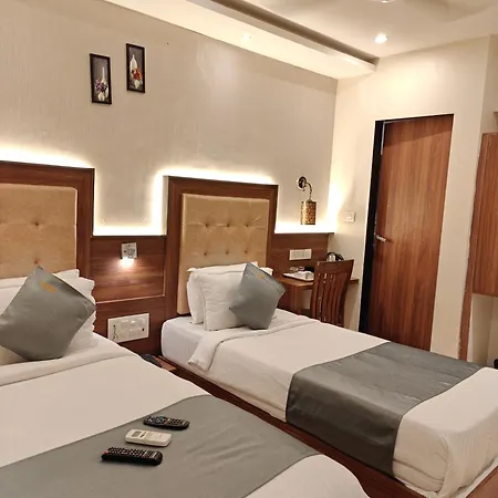 Amber Palace Hotel 3*