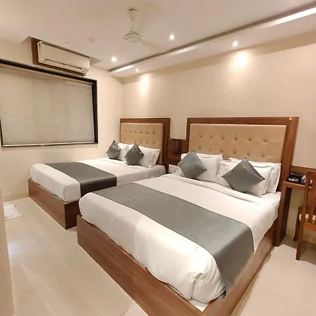 Amber Palace 3*