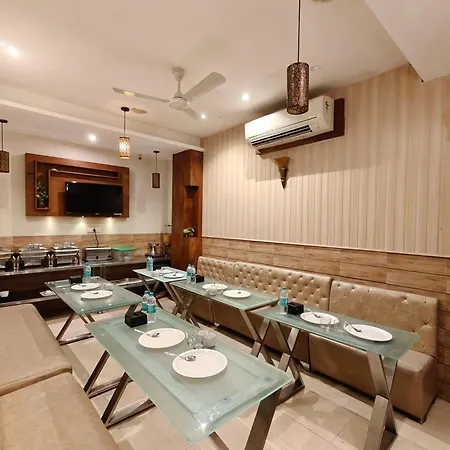 Amber Palace 3* Mumbai