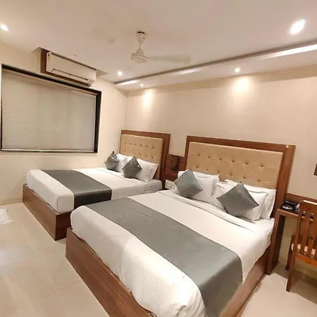 Amber Palace 3*