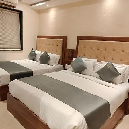 Amber Palace 3*